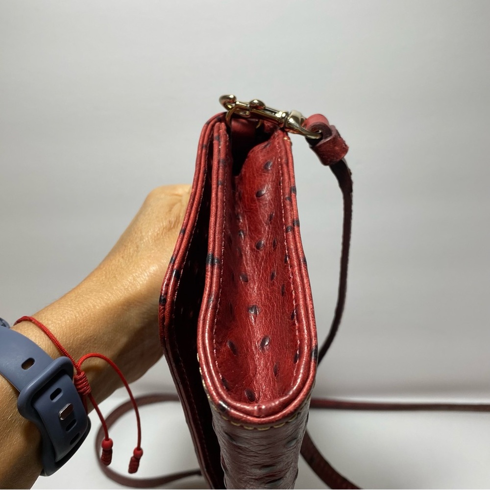 Dooney & Bourke Red Leather Women's Bag  Ostrich Embossed crossbody Clutch Purse - Picture 9 of 16